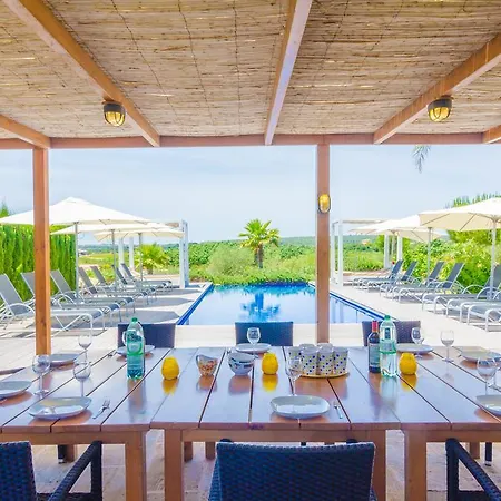 Villa Short De Conies 2 *