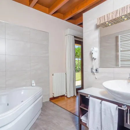 Villa Short De Conies 2