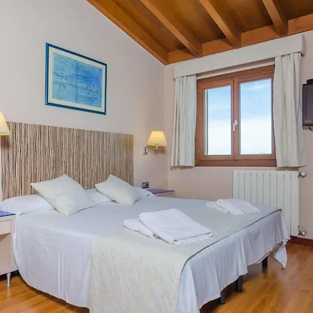 Short De Conies 2 Villa